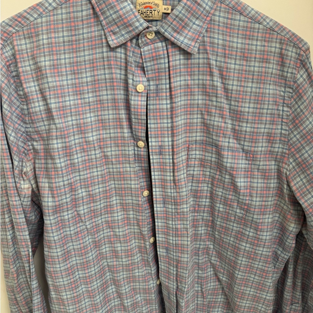 Faherty Men's Casual Plaid Shirt in Blue and Pink